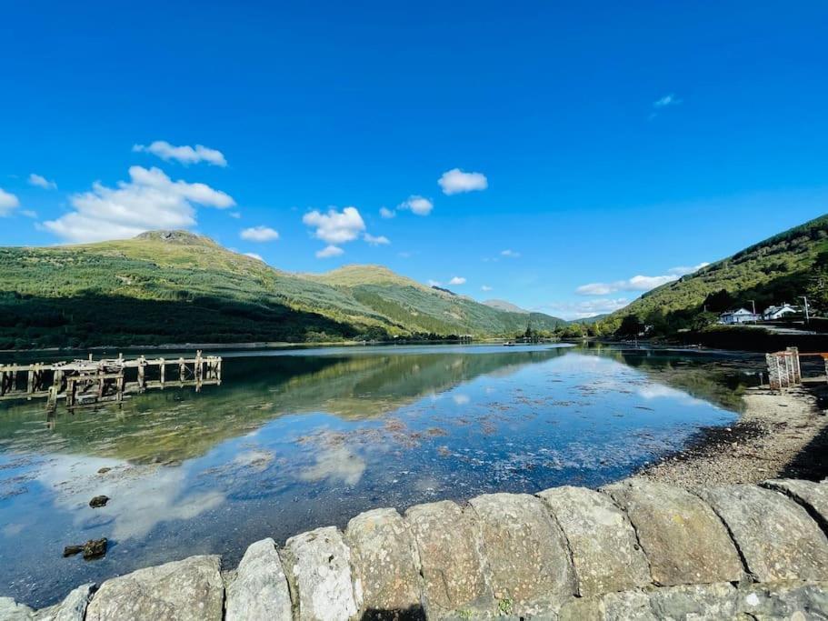 Cheerful Stays: 4 Bedroom Cottage In Arrochar Zewnętrze zdjęcie